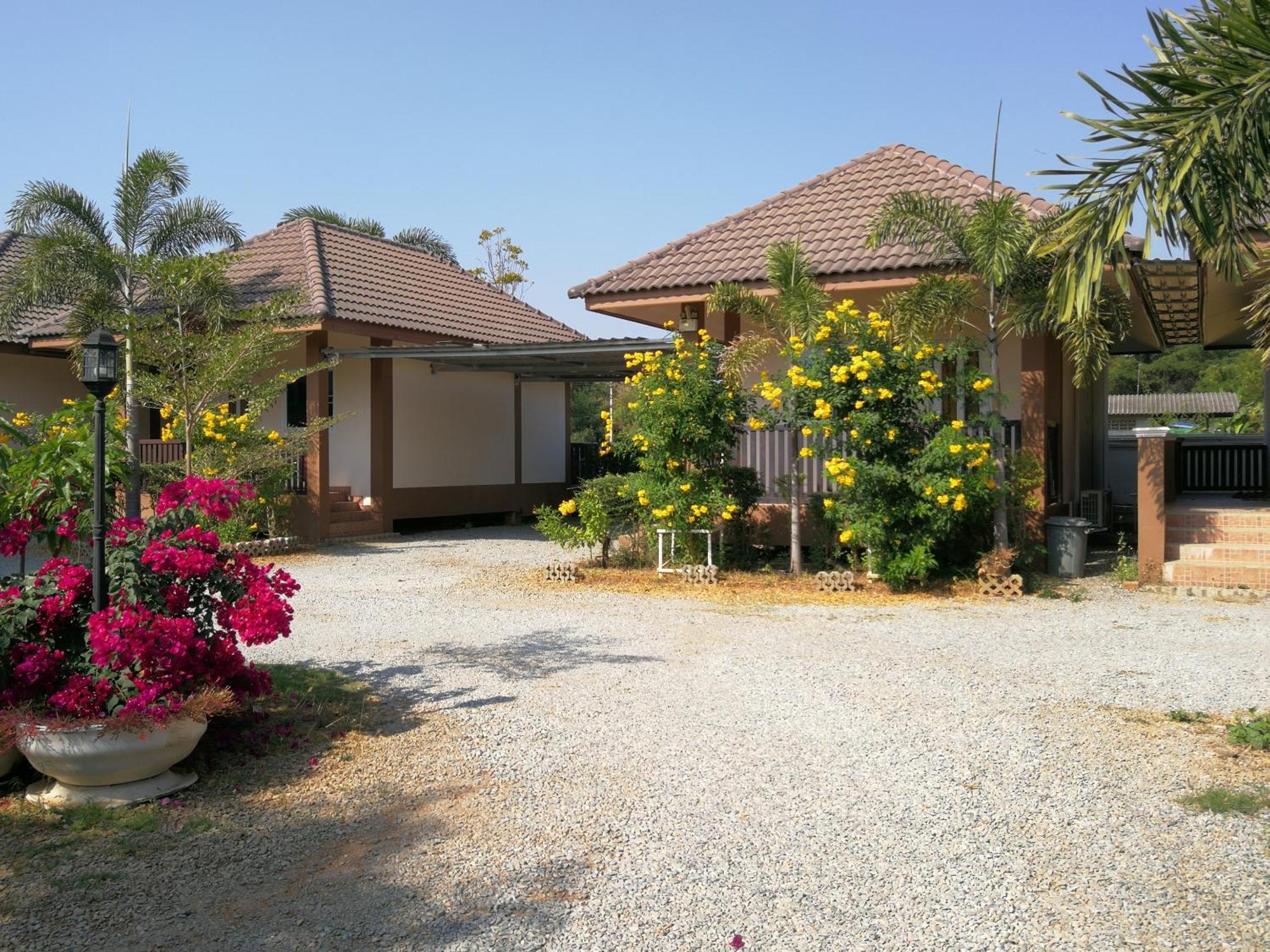 Bantung Resort Sukhothai Esterno foto